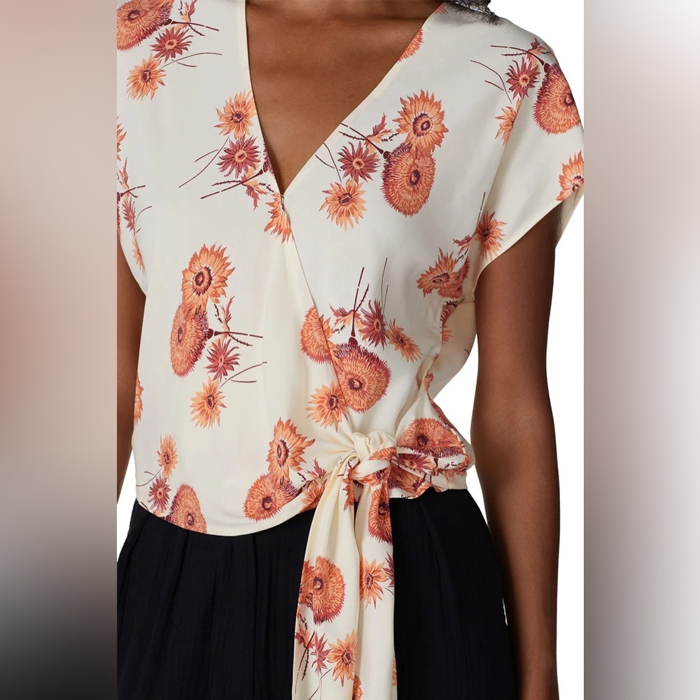 Madewell Twiggy Dandelion Floral Print Wrap Top‎